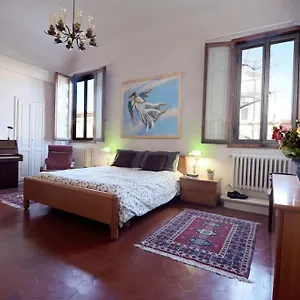  Apartment Cozy With Private Garden - City Center -